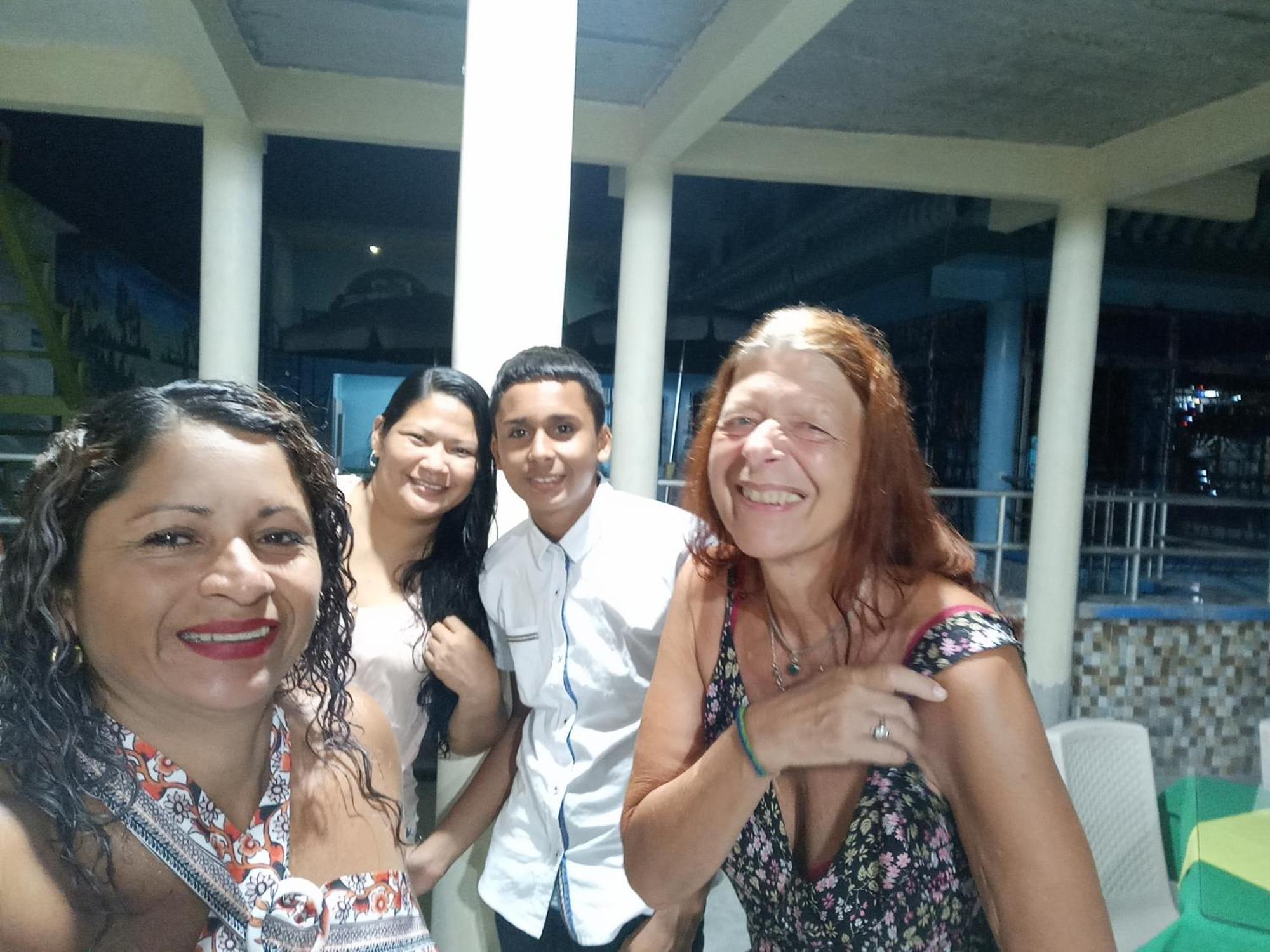 Hotel Alto Amazonas Летисия Экстерьер фото